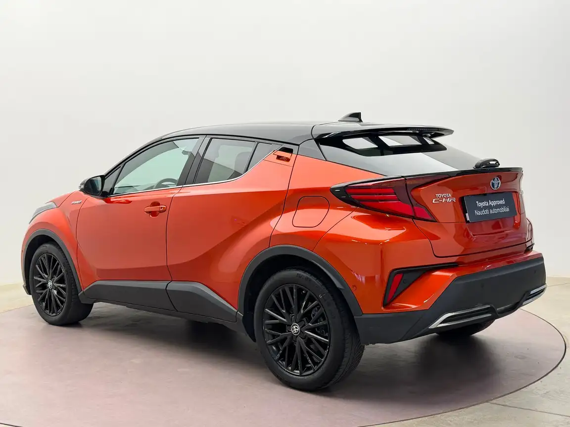 TOYOTA C-HR