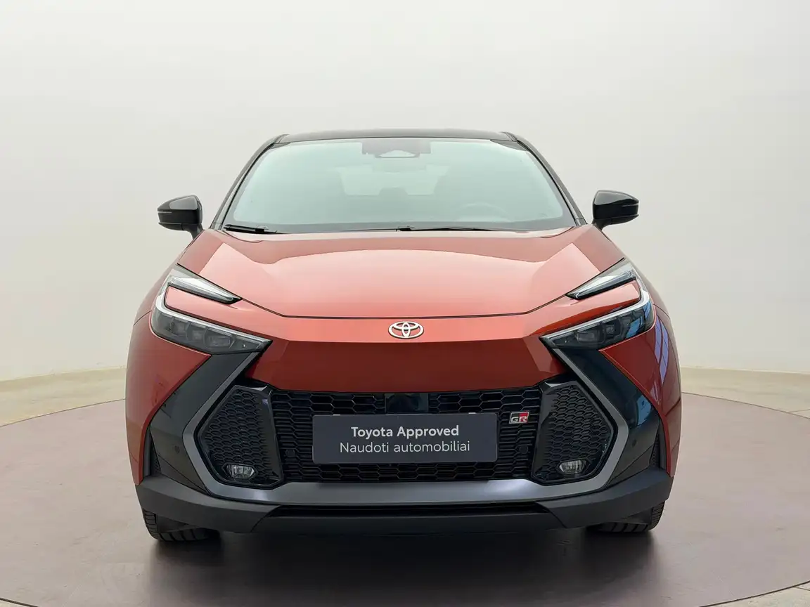 TOYOTA C-HR