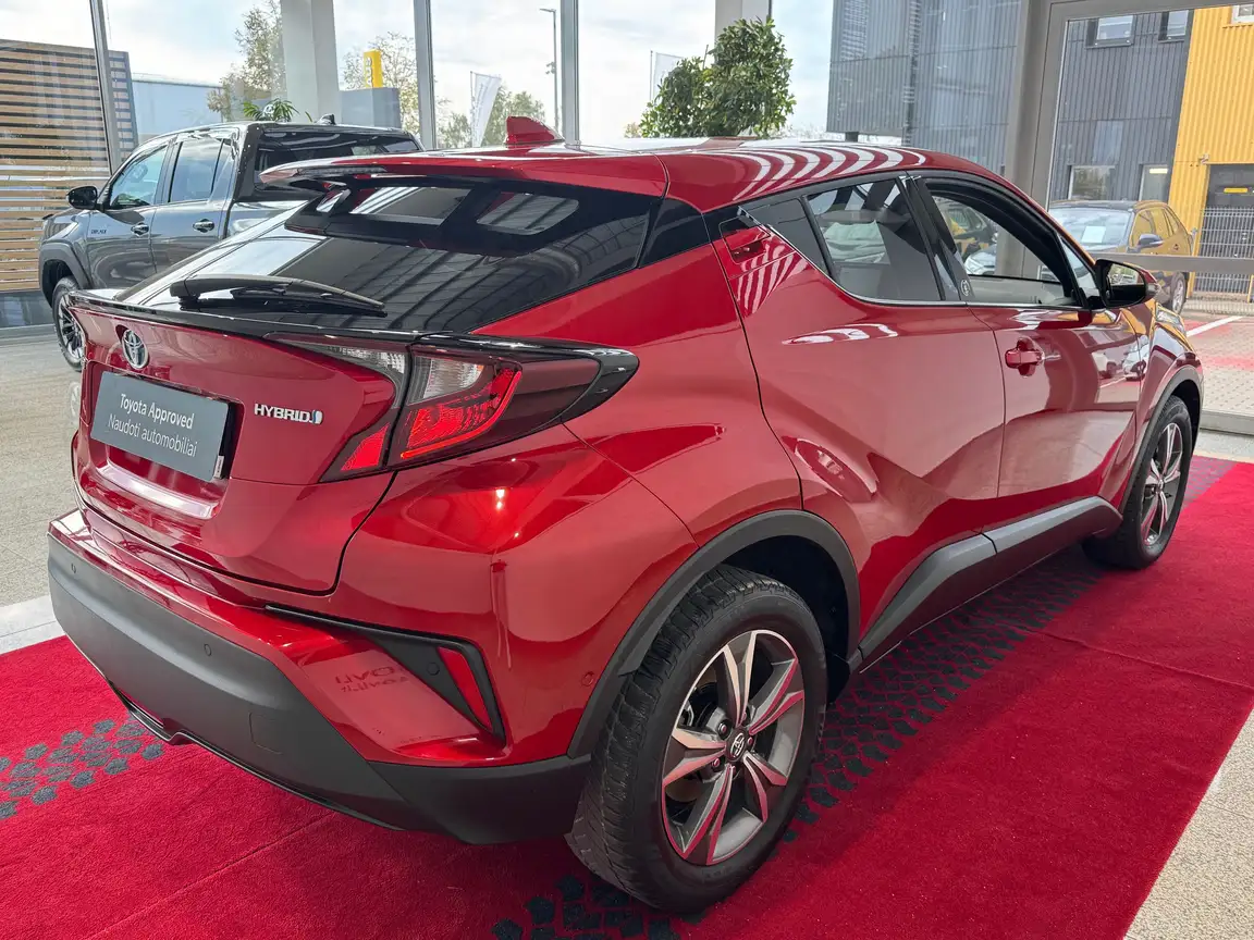 TOYOTA C-HR