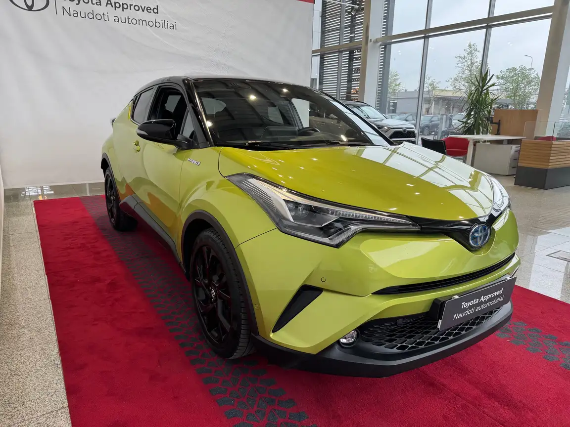 TOYOTA C-HR