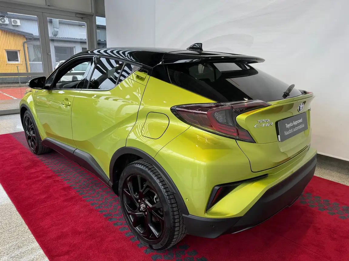 TOYOTA C-HR