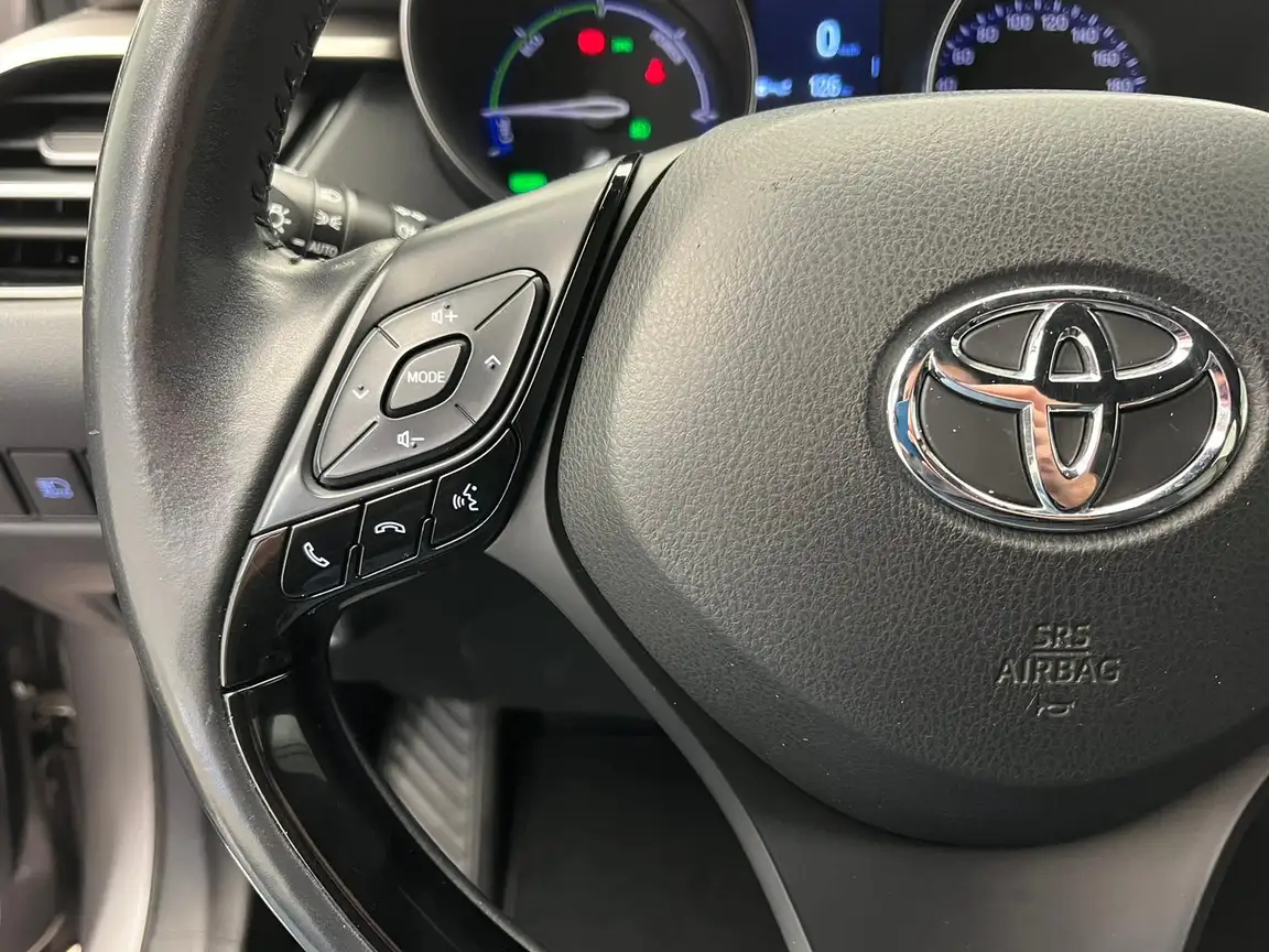 TOYOTA C-HR