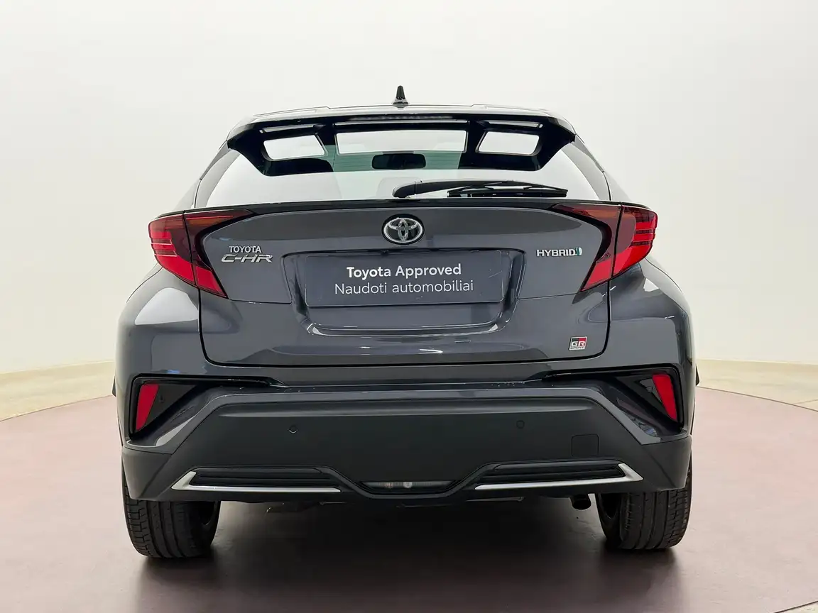 TOYOTA C-HR