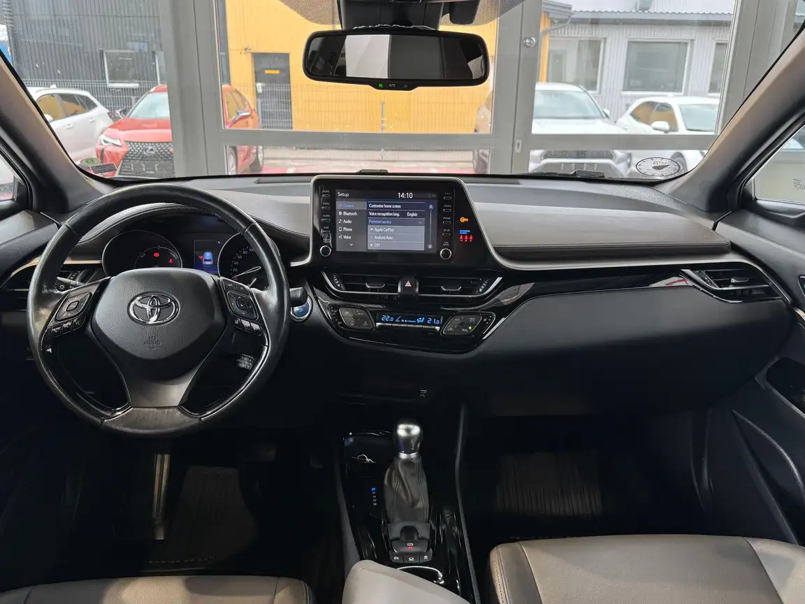 TOYOTA C-HR