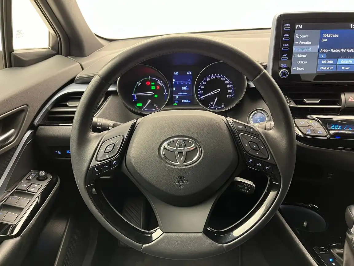 TOYOTA C-HR