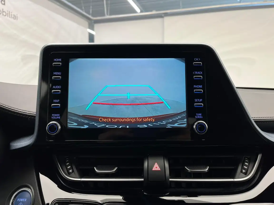 TOYOTA C-HR