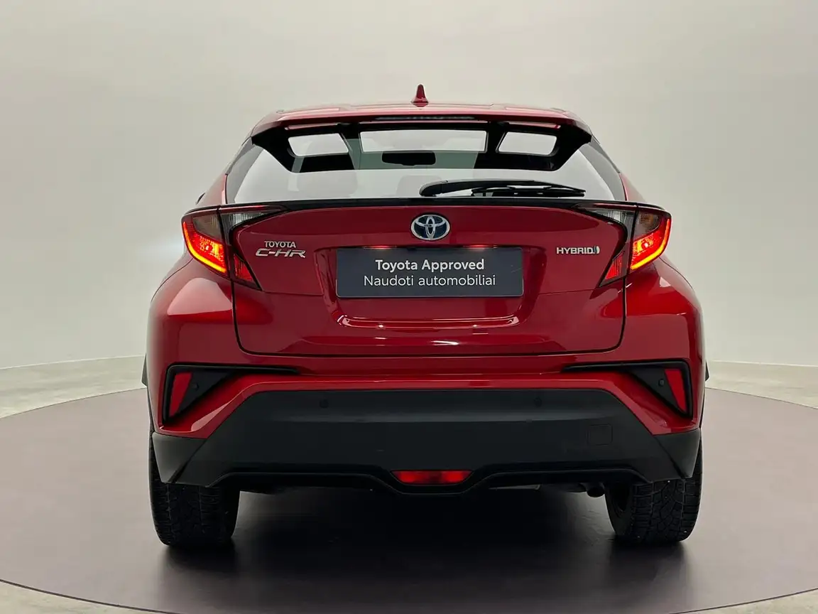 TOYOTA C-HR