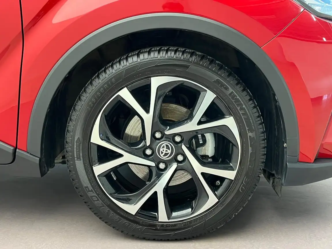TOYOTA C-HR