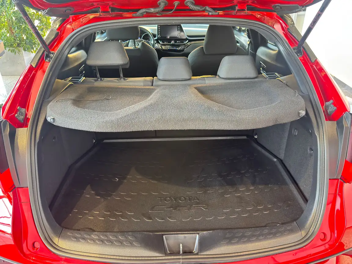 TOYOTA C-HR