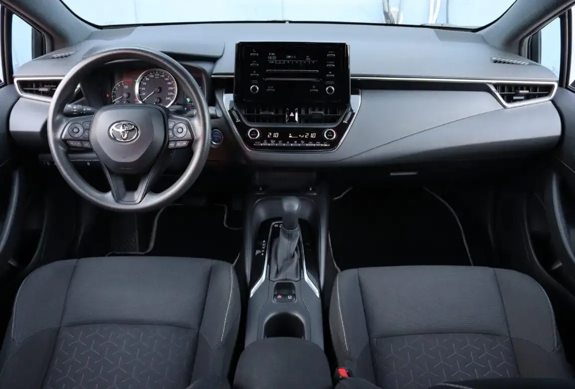 TOYOTA COROLLA