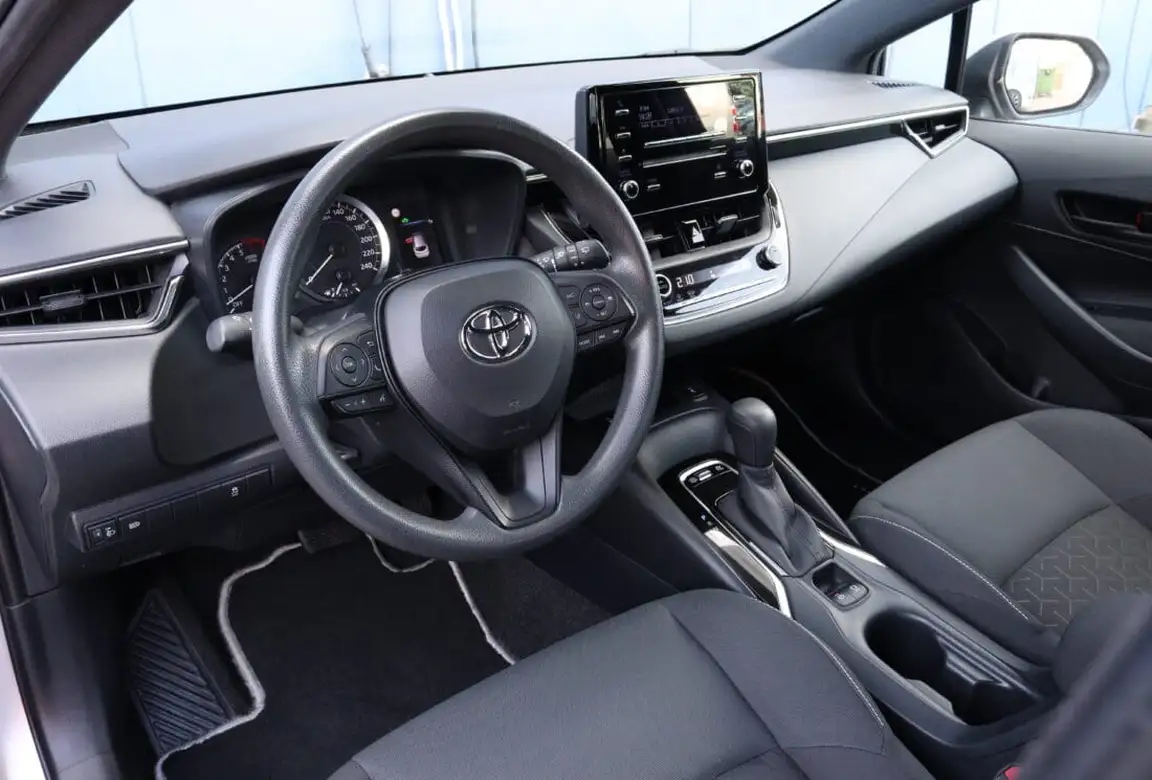 TOYOTA COROLLA