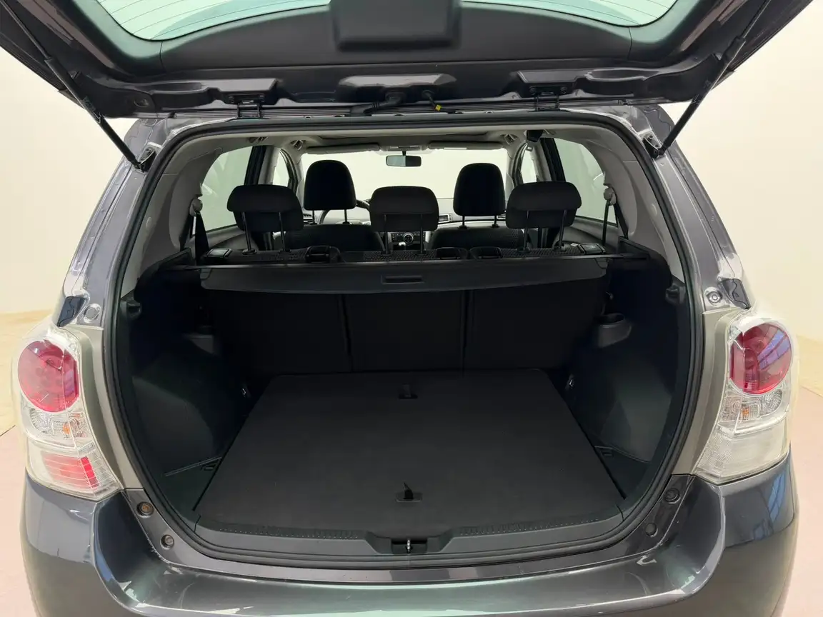 TOYOTA VERSO