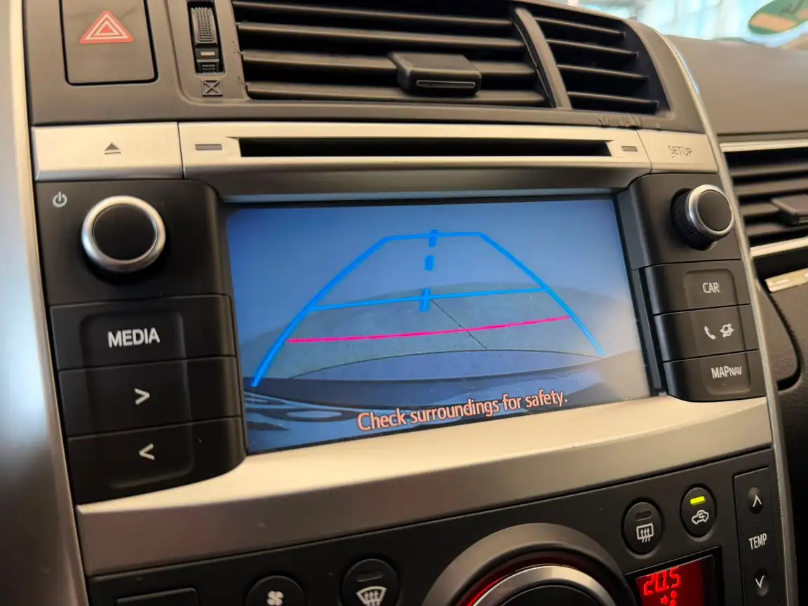 TOYOTA VERSO