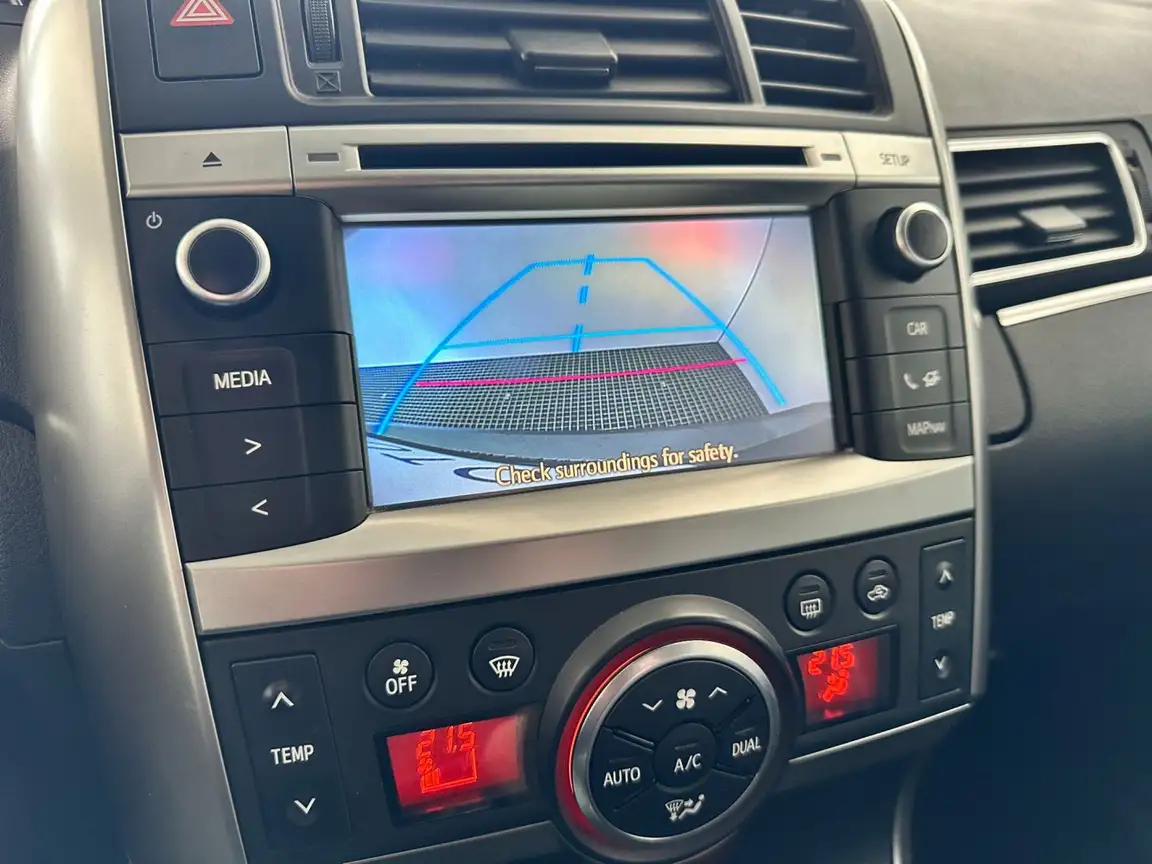 TOYOTA VERSO