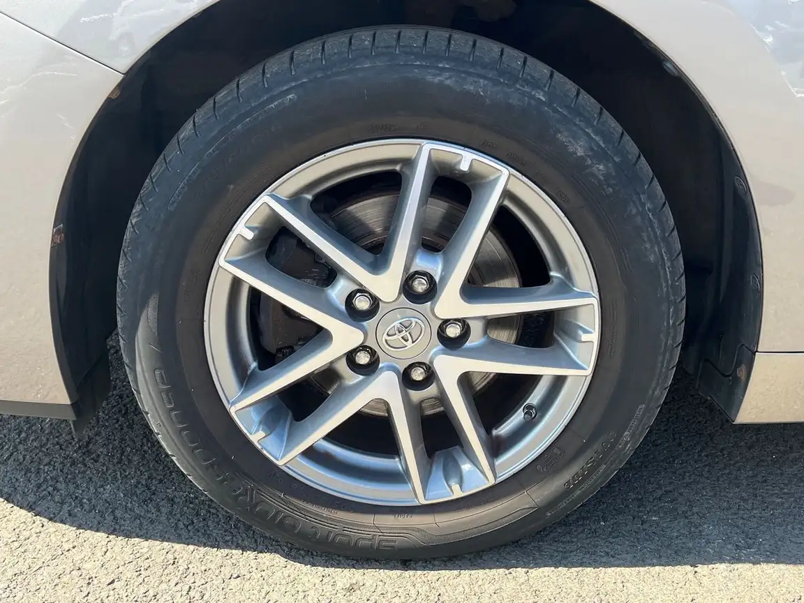 TOYOTA VERSO