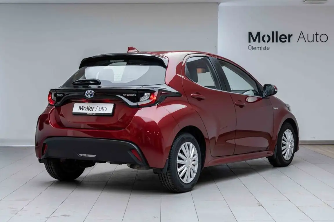 TOYOTA YARIS