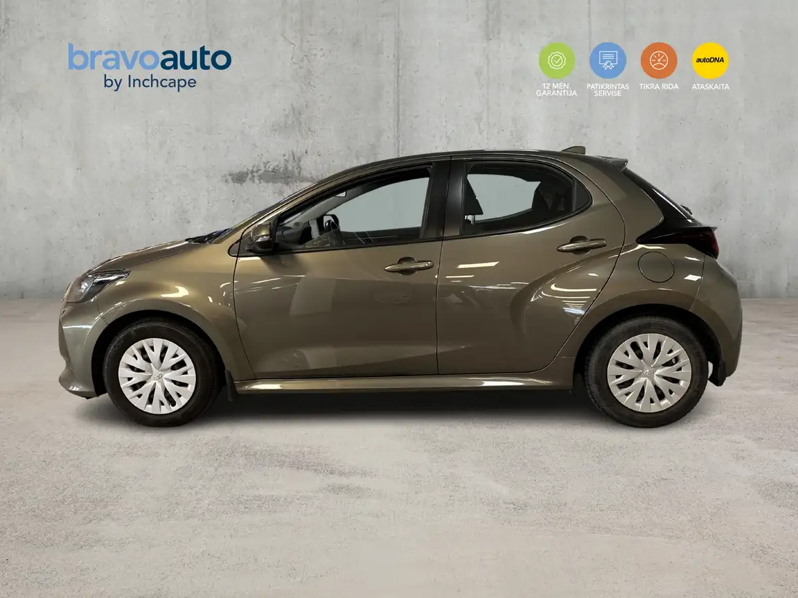 TOYOTA YARIS