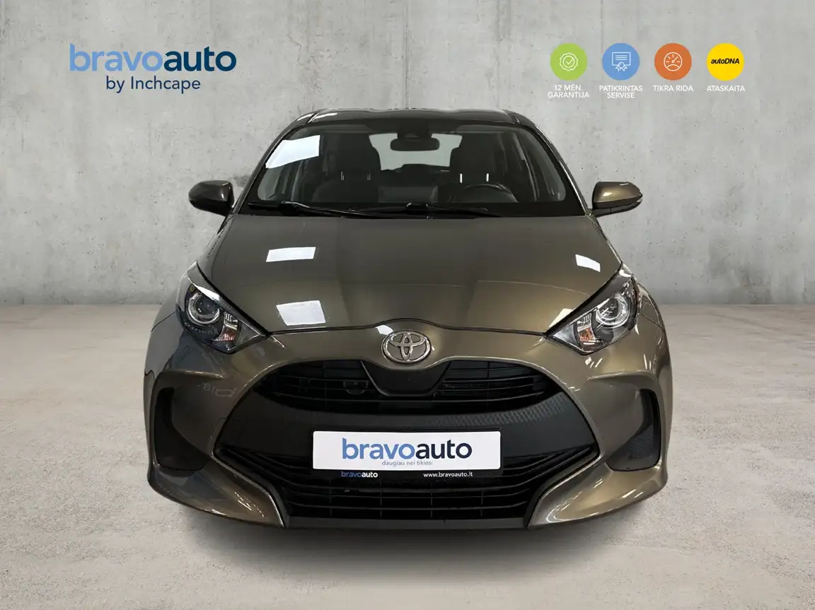 TOYOTA YARIS