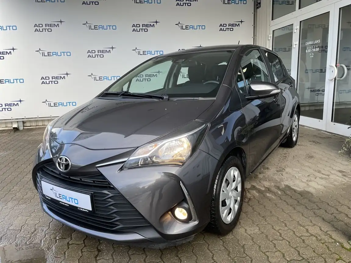 TOYOTA YARIS