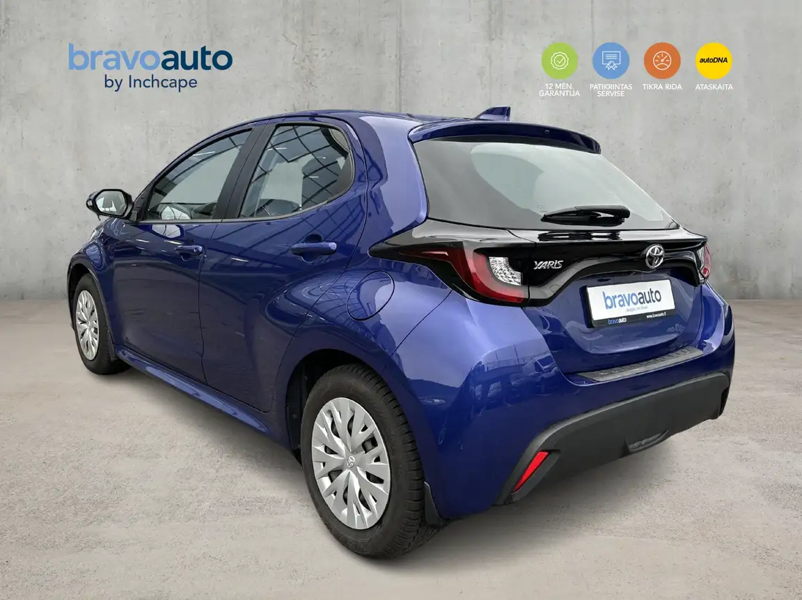 TOYOTA YARIS