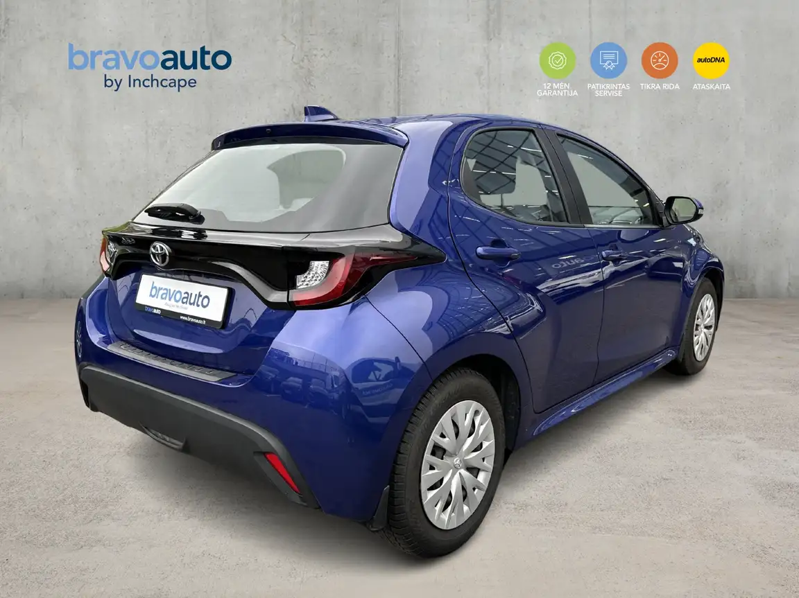 TOYOTA YARIS