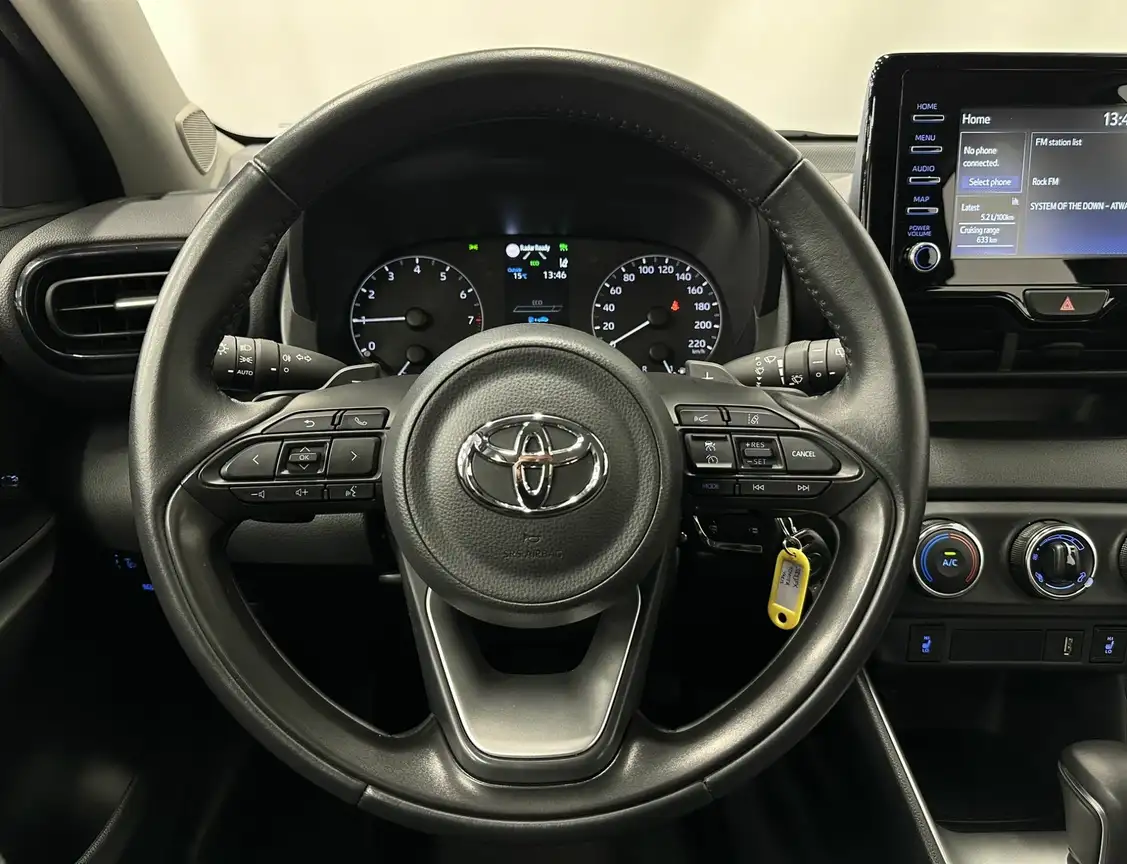 TOYOTA YARIS