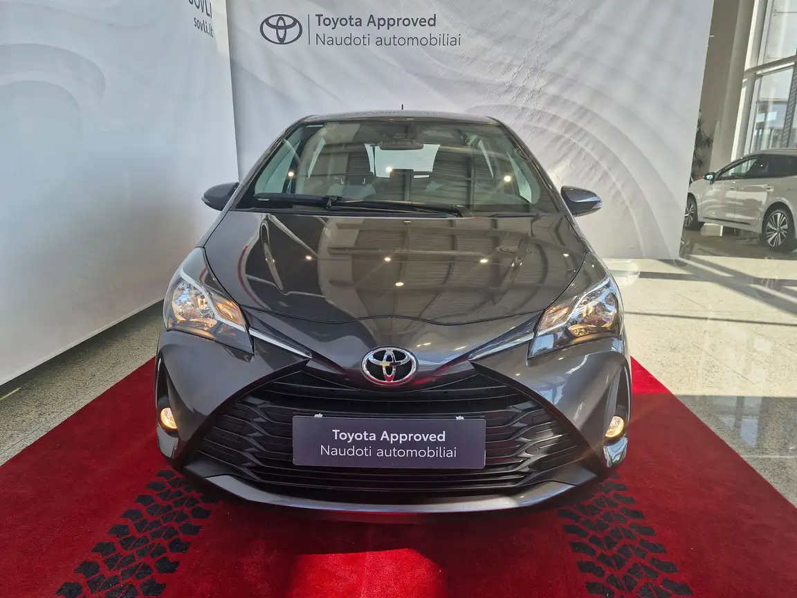 TOYOTA YARIS