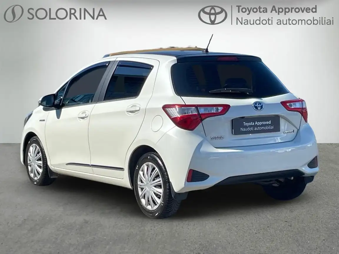 TOYOTA YARIS