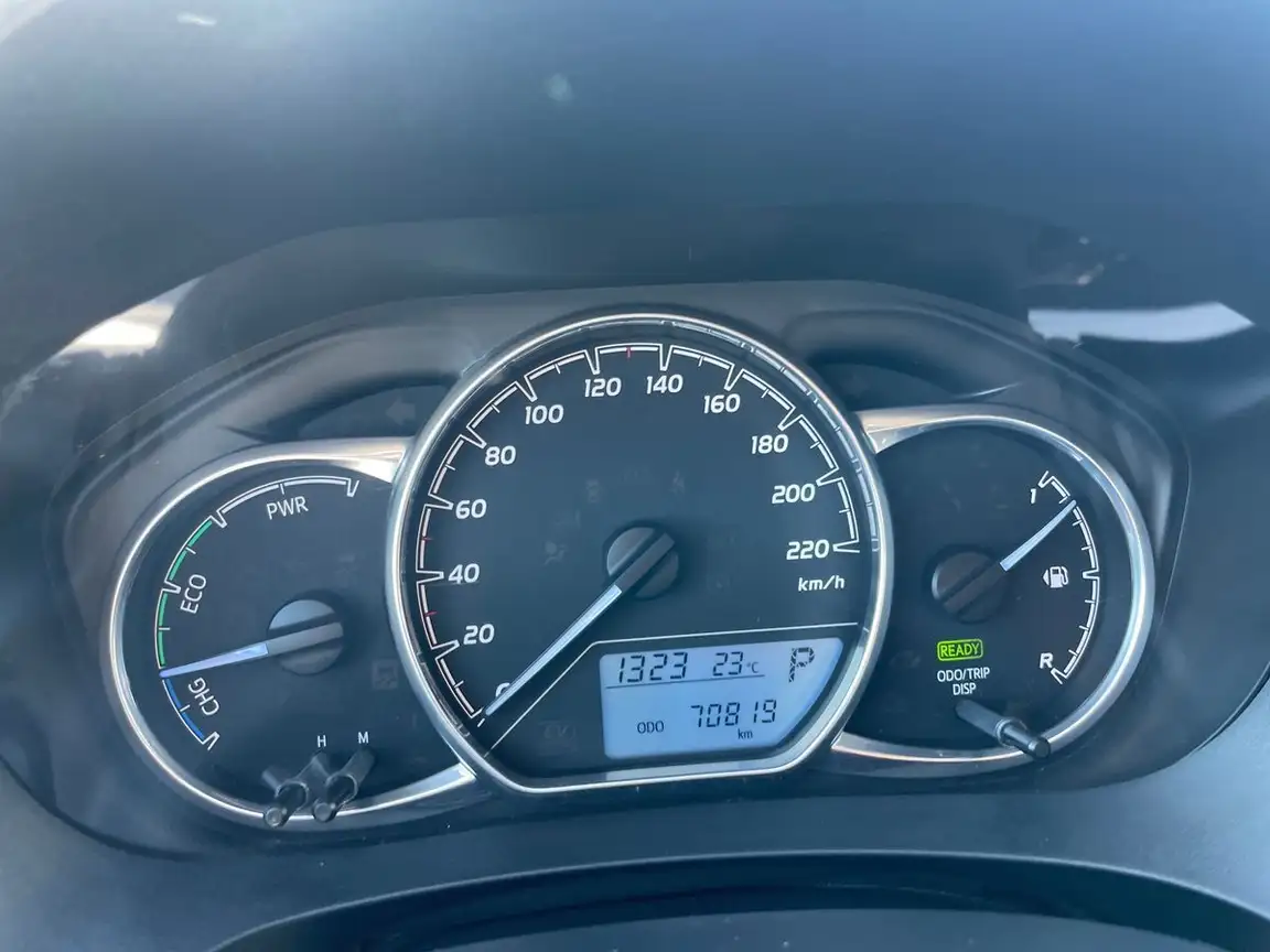 TOYOTA YARIS