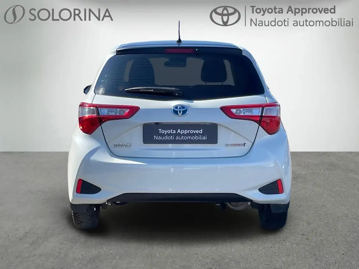 TOYOTA YARIS