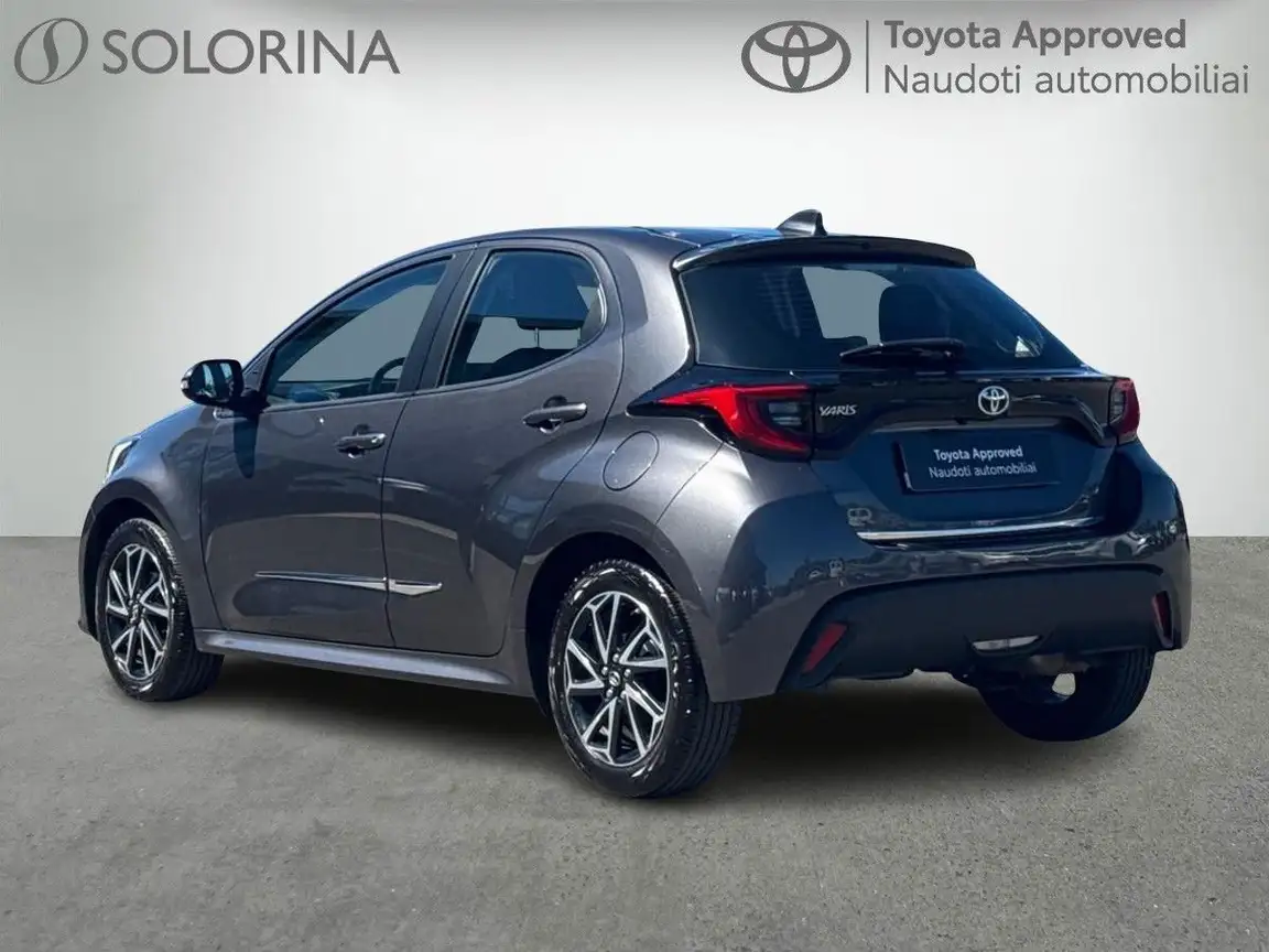 TOYOTA YARIS