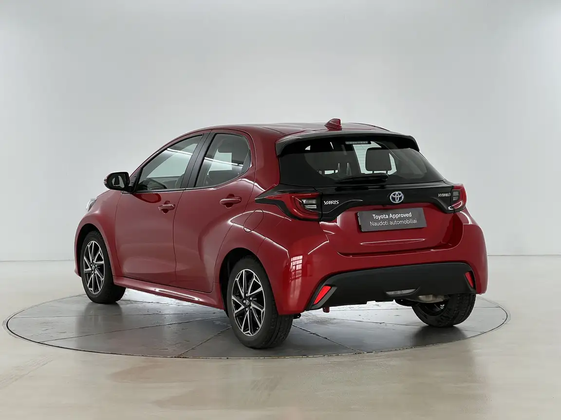 TOYOTA YARIS