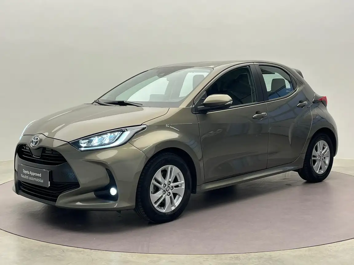 TOYOTA YARIS