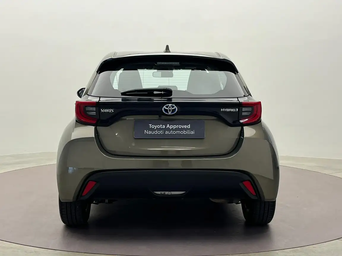 TOYOTA YARIS