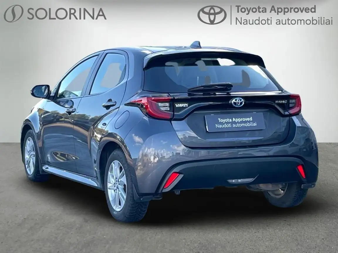 TOYOTA YARIS