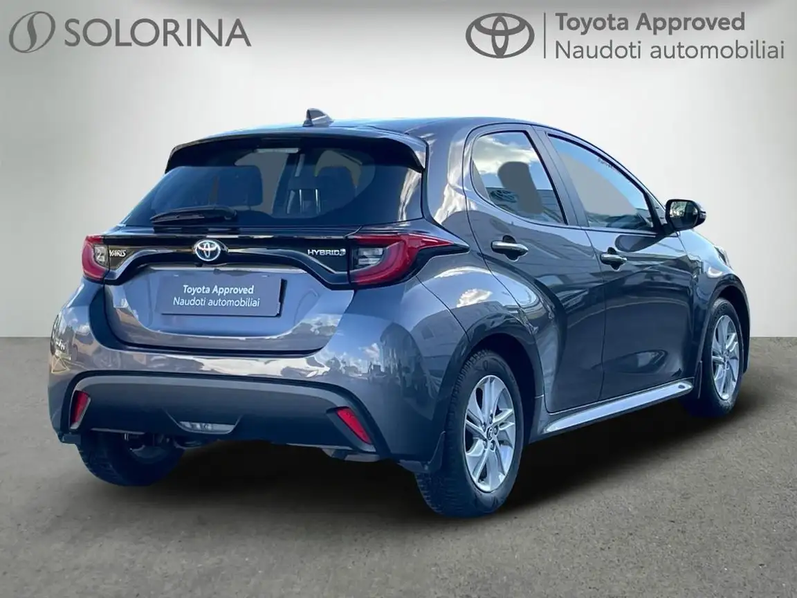 TOYOTA YARIS