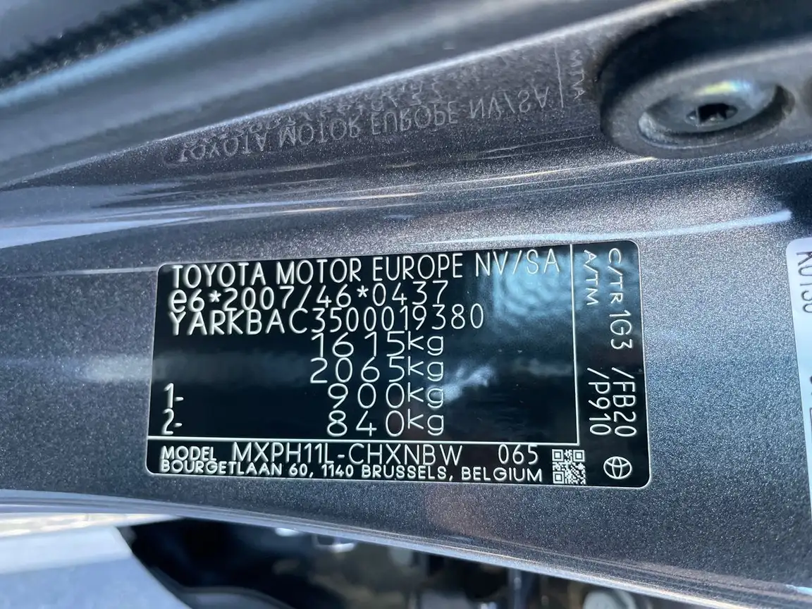 TOYOTA YARIS