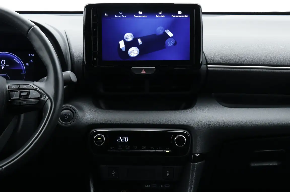 TOYOTA YARIS