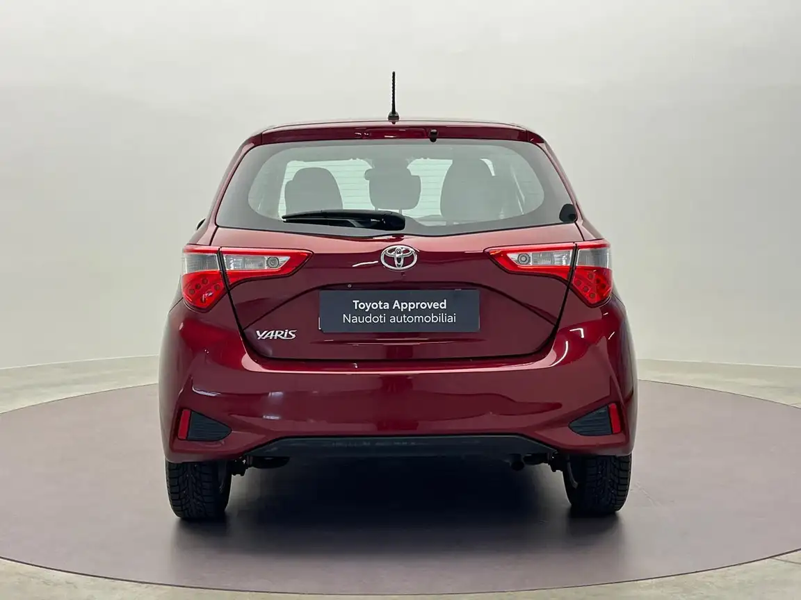 TOYOTA YARIS