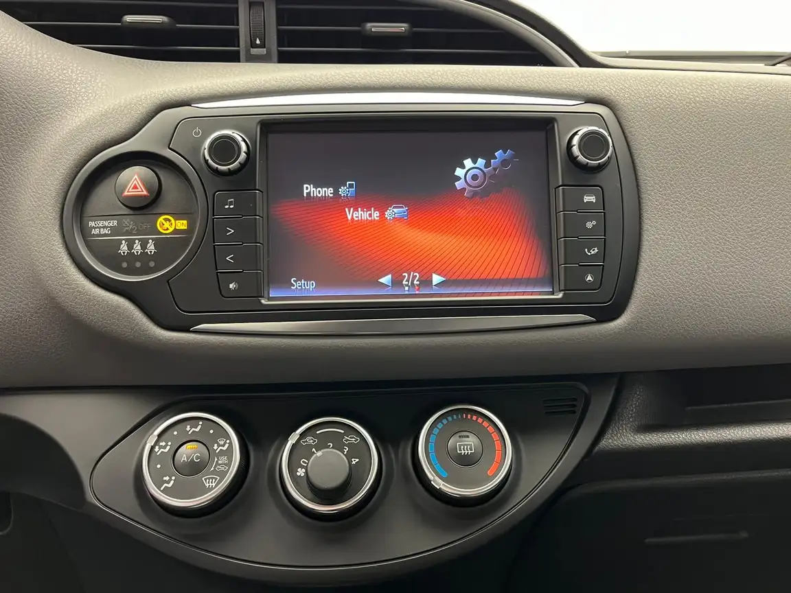 TOYOTA YARIS