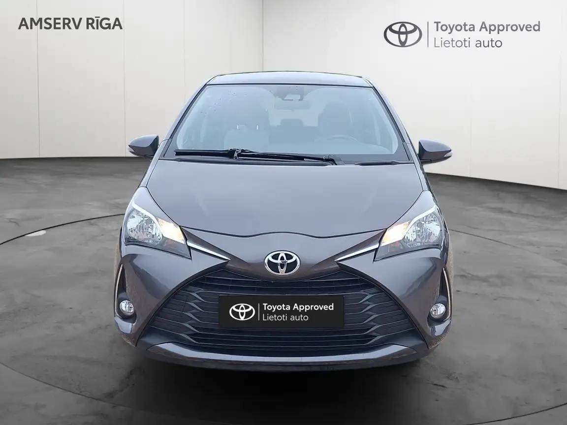 TOYOTA YARIS