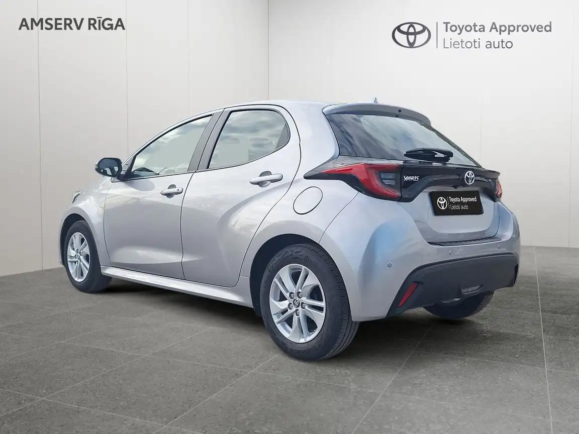 TOYOTA YARIS