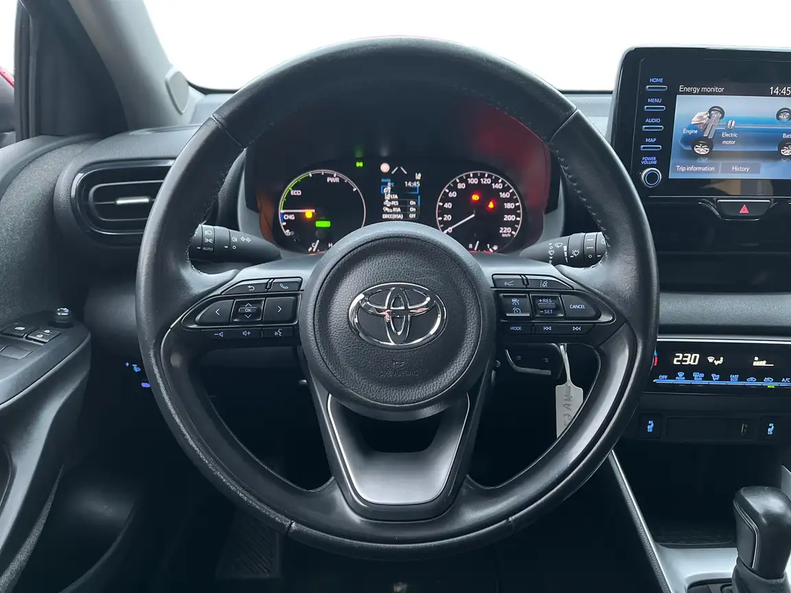 TOYOTA YARIS
