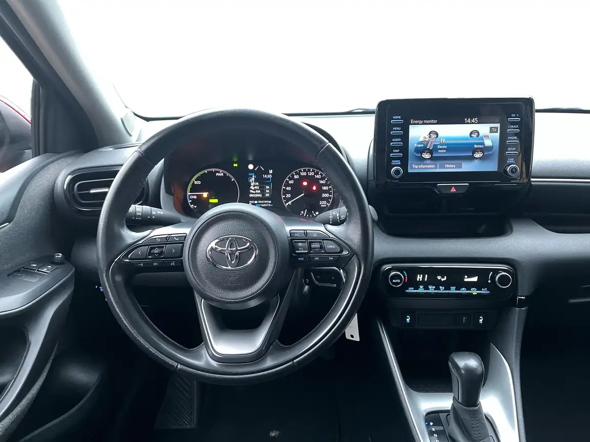 TOYOTA YARIS