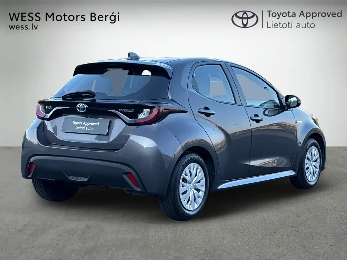 TOYOTA YARIS