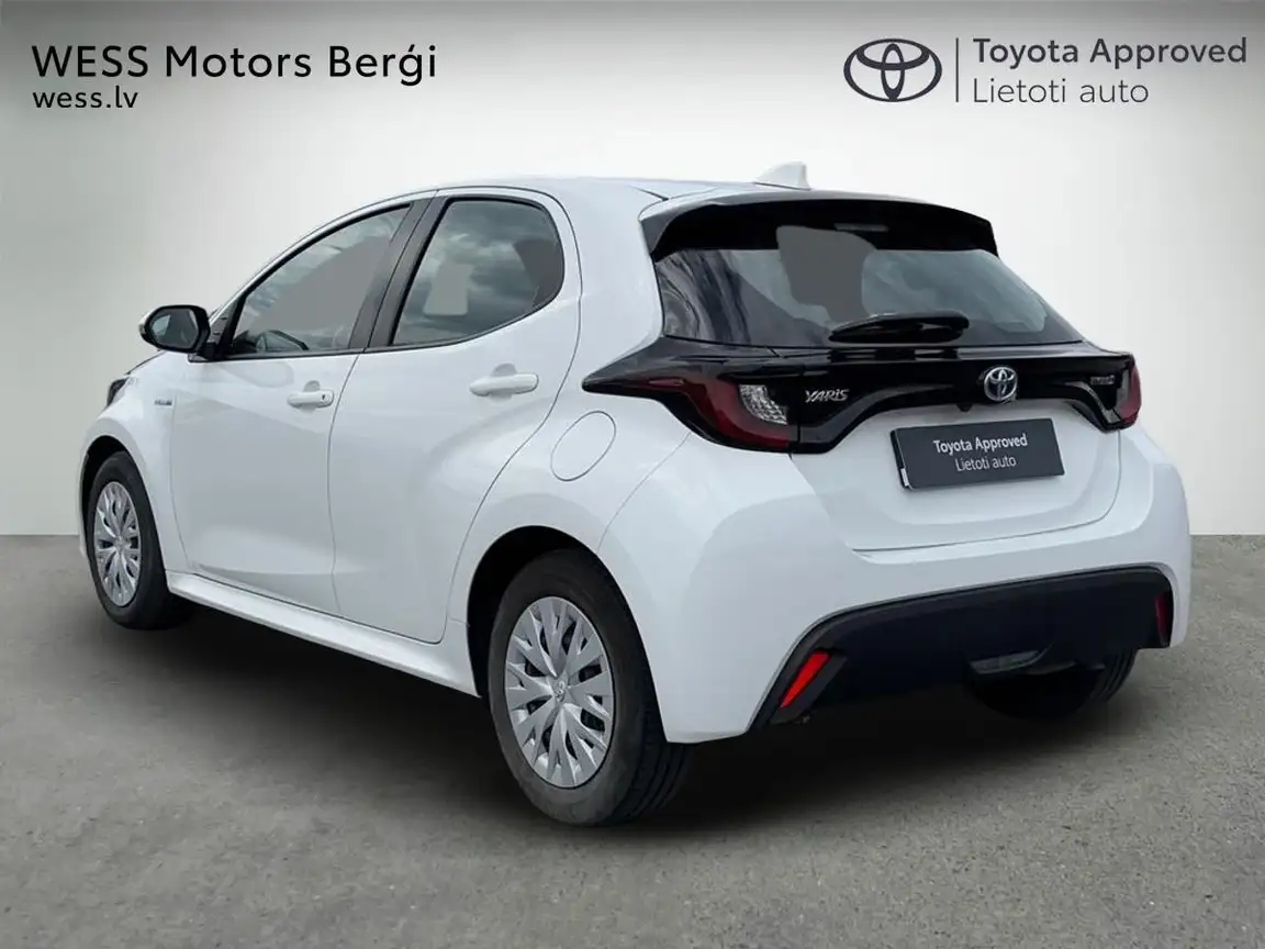 TOYOTA YARIS