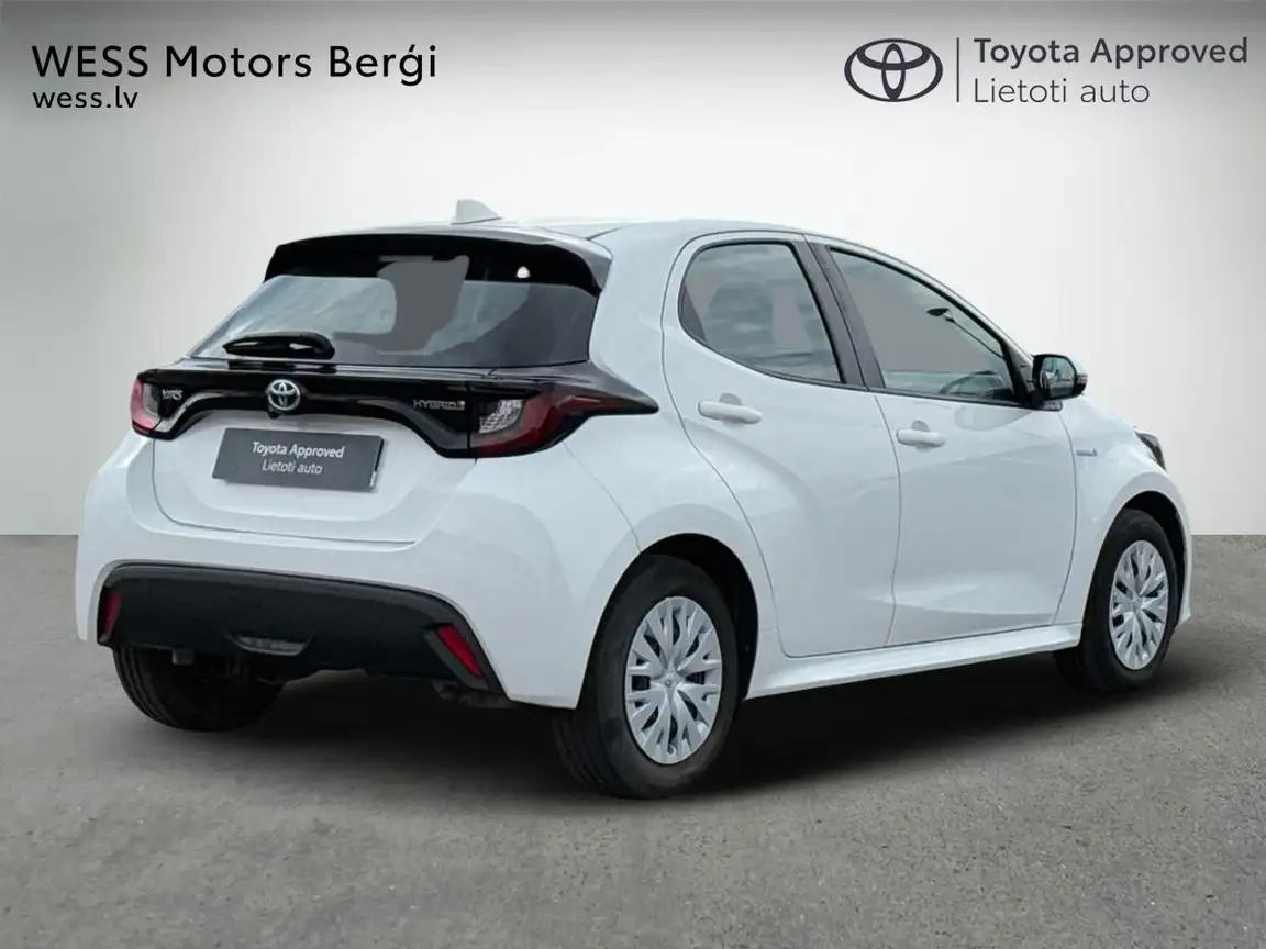 TOYOTA YARIS