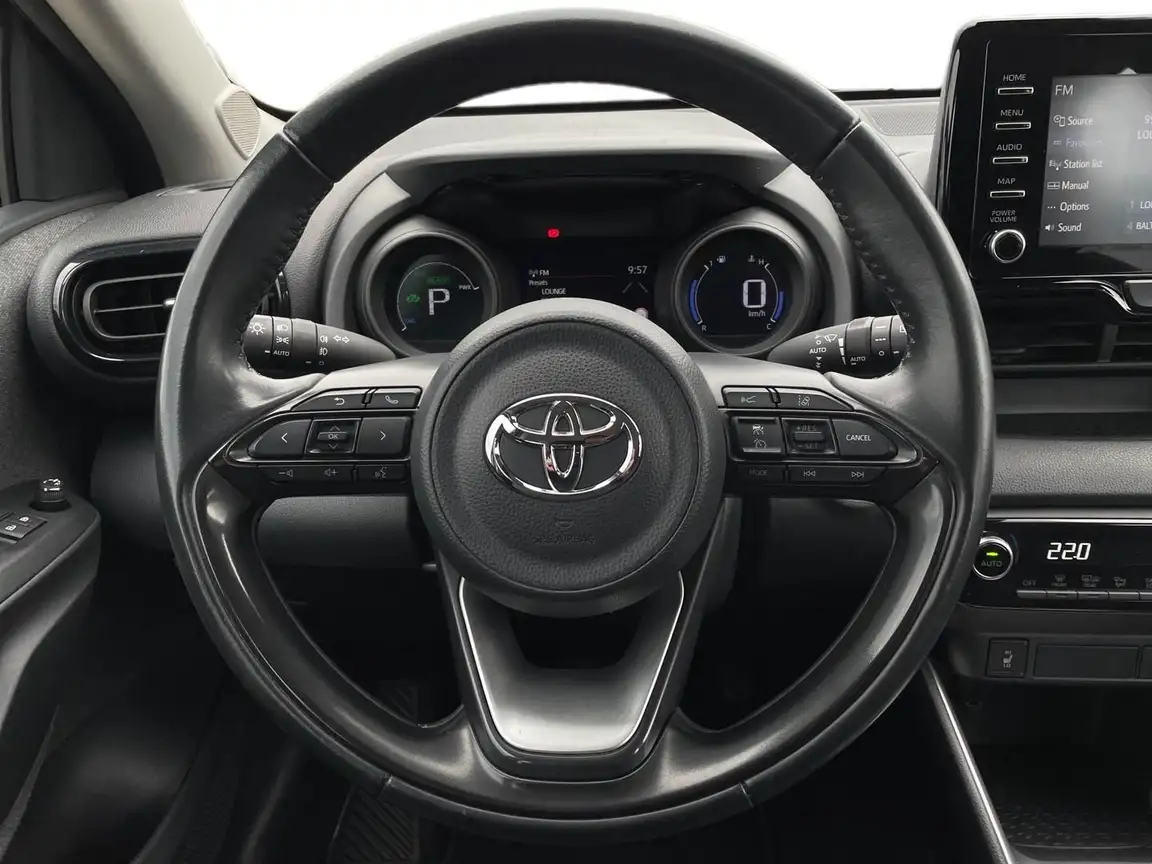 TOYOTA YARIS