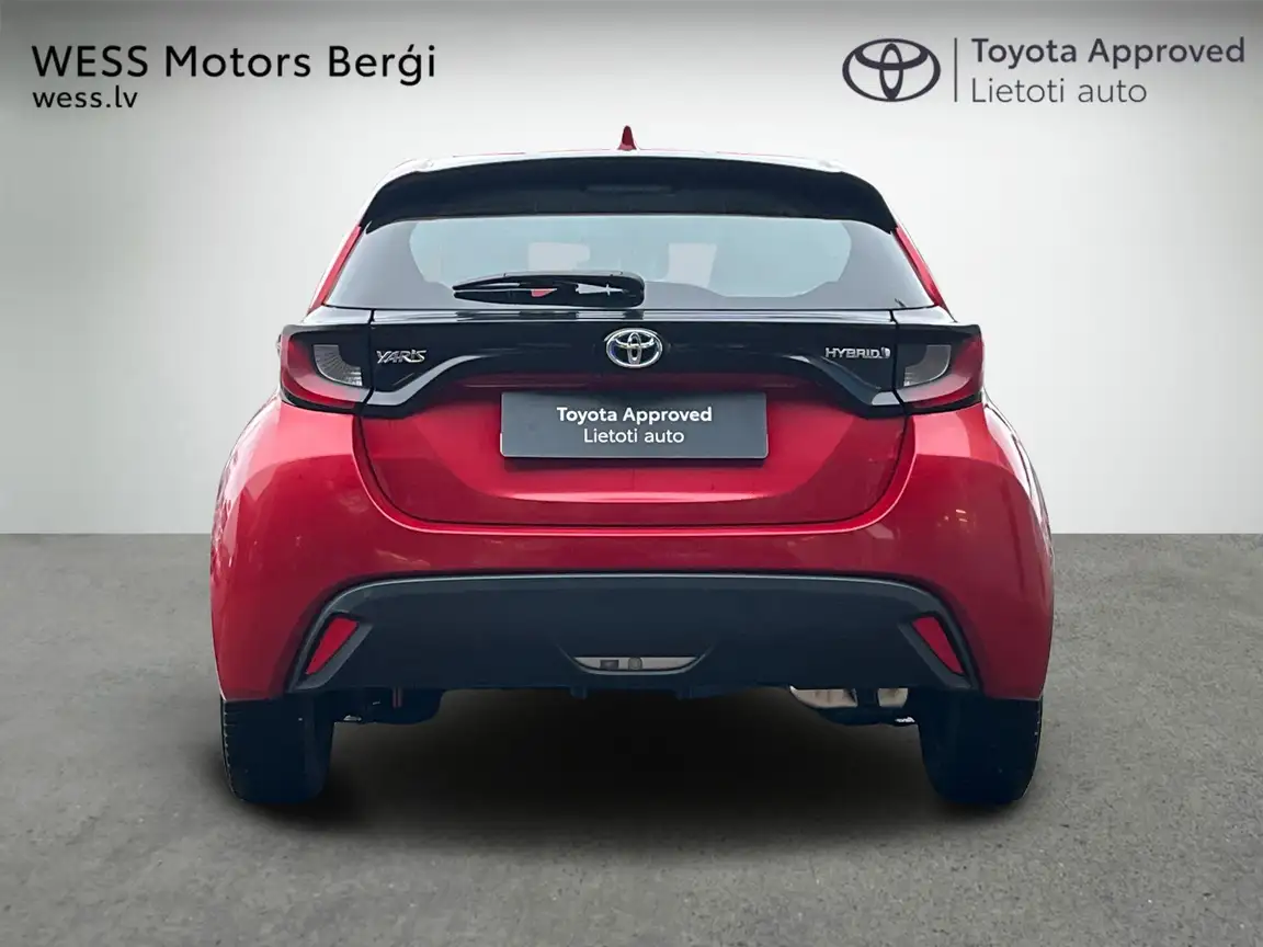 TOYOTA YARIS