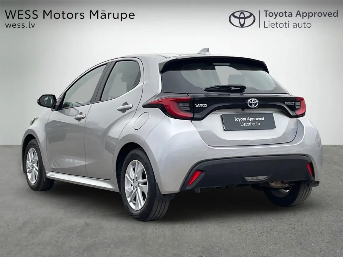 TOYOTA YARIS